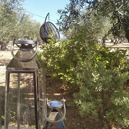 Chrisantakis Appartments * 드리오스