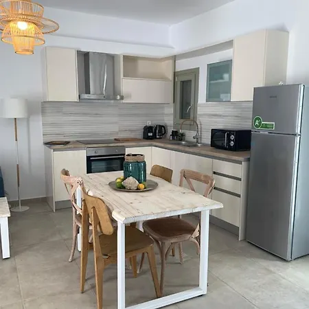 Chrisantakis Appartments *